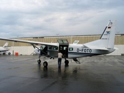 Flugzeug (2006) in dem die USV-Anlage eingebaut wurde